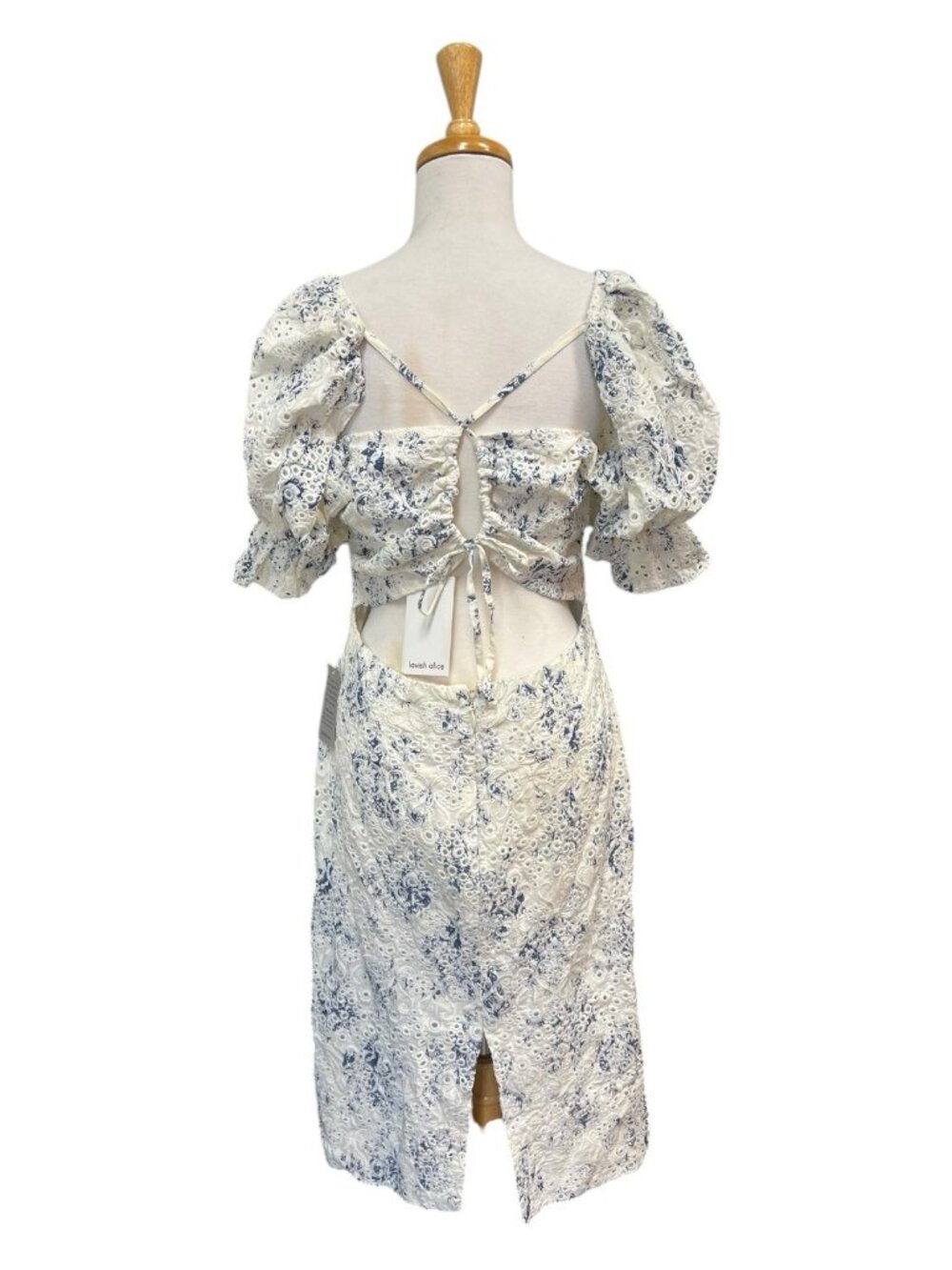 Lavish Alice White Printed Broderie Anglaise Midi Dress Size 14 Floral Lace - Picture 4 of 8